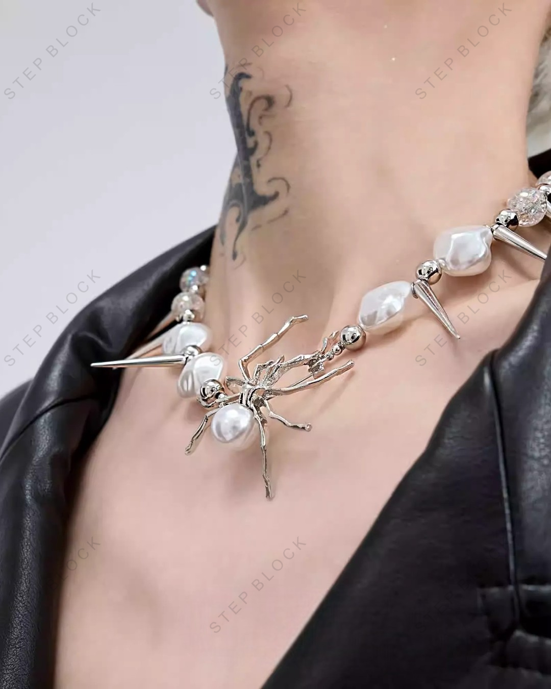 STEP BLOCK-Accessories Necklaces AC010