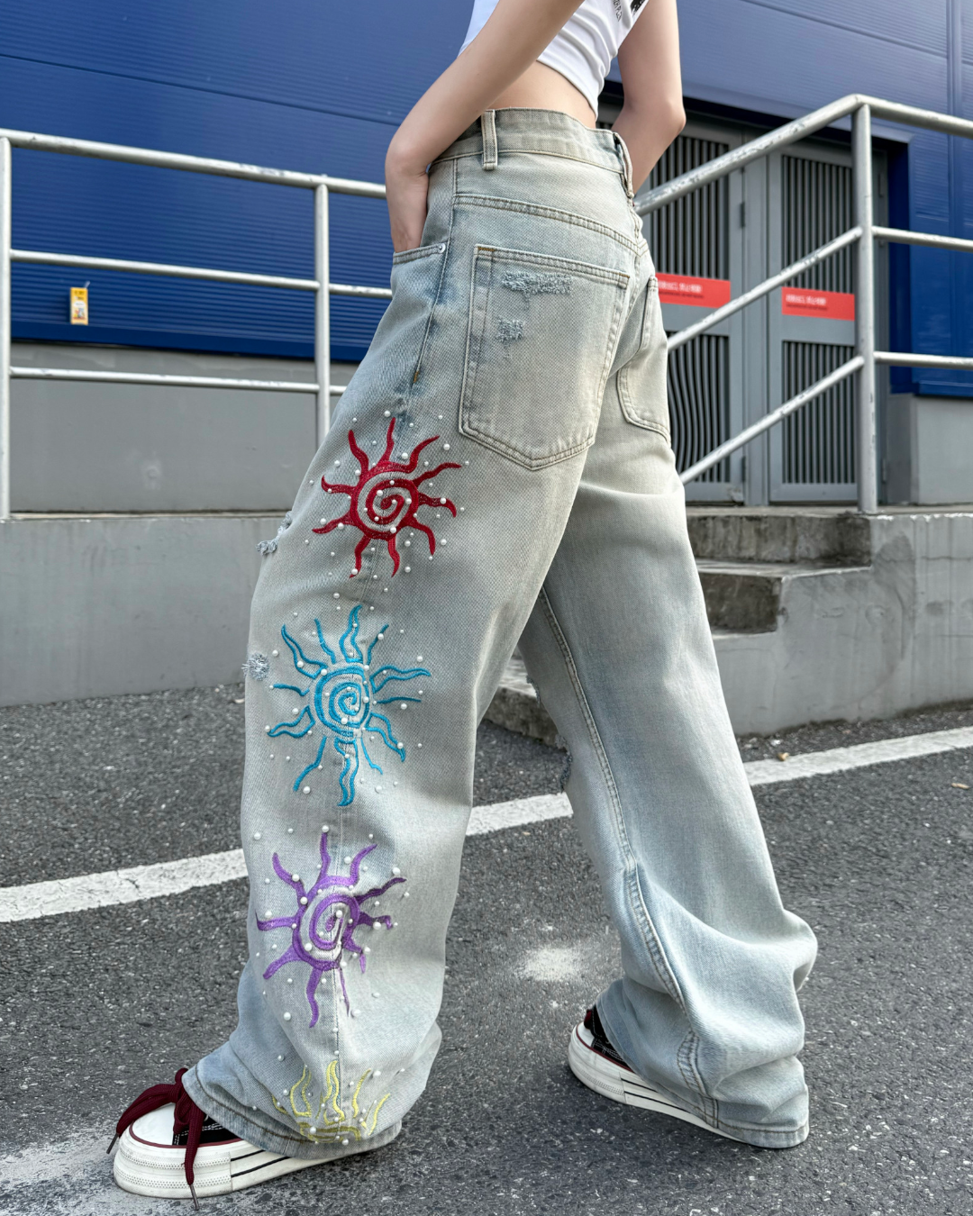 STEP BLOCK MT075 Colorful Star Embroidery Baggy Jeans - Light Wash